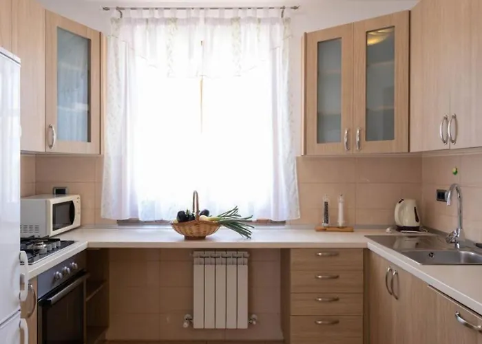 Doris By Guide Villa